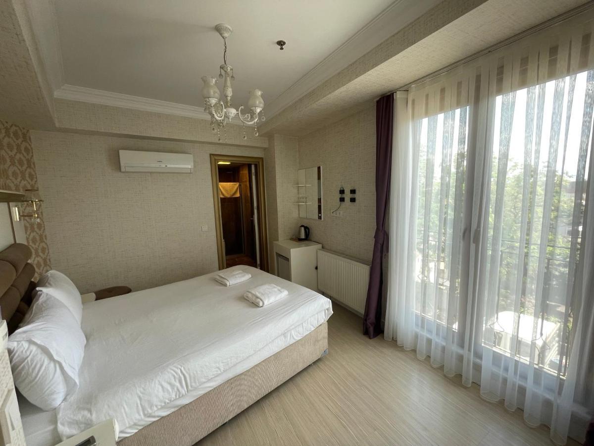 The Local Exclusive Bed & Breakfast Istanbul Exterior photo